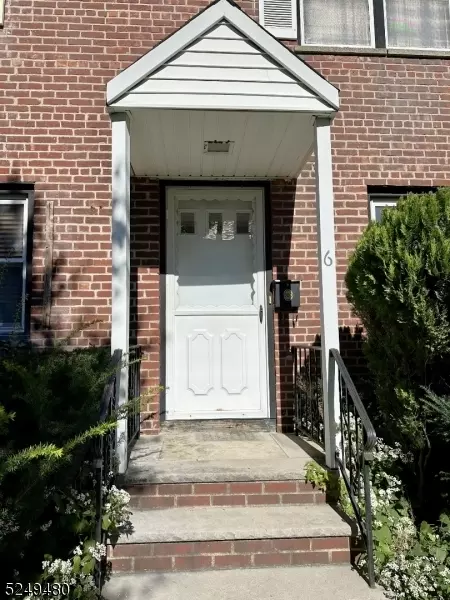 6 Edmund Pl, Irvington, NJ 07111