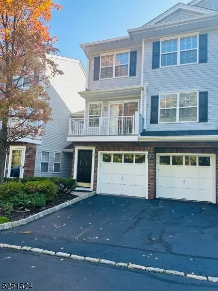 3611 Scenic Ct, Denville, NJ 07834