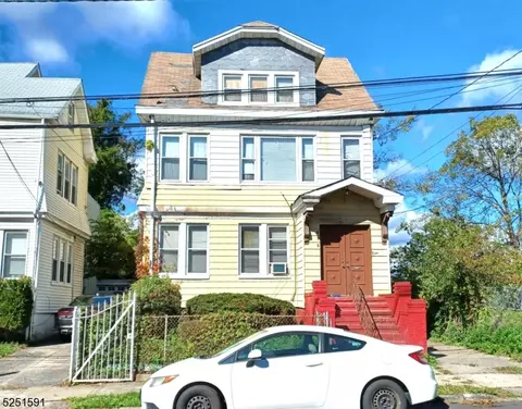 275 Schley St, Newark, NJ 07112