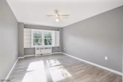 467 Valley St #3E, Maplewood, NJ 07040
