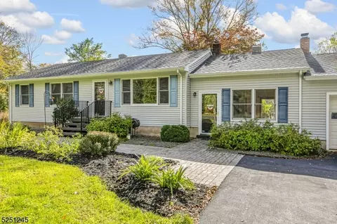 67 Sunset Rd, Montgomery, NJ 08502