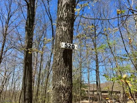 520 Grandview Dr, Vernon Twp, NJ 07422
