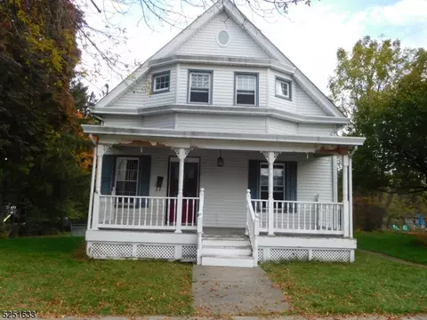 410 Sharp St, Hackettstown, NJ 07840
