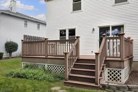 13 Sycamore Rd, Middlesex, NJ 08846 photo 14