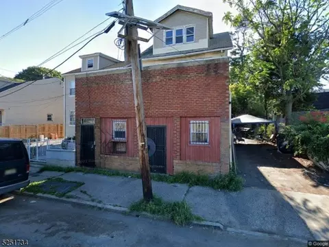 238 Eastern Pkwy, Irvington Twp, NJ 07111
