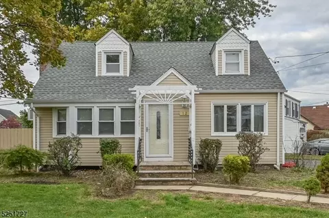 12 Cedar Ave, Middlesex, NJ 08846