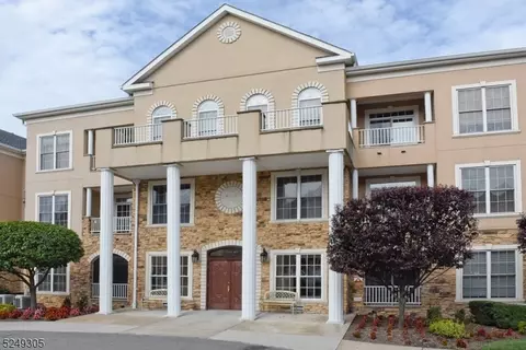 105 Cleveland Ln #105, Rockaway, NJ 07866