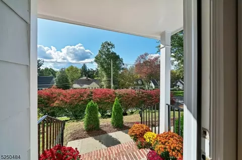 29 Pittsford Way, New Providence, NJ 07974