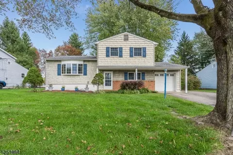 107 Pleasant View Rd, Hackettstown, NJ 07840