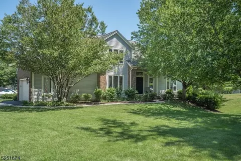 35 Jesse Ct, Montville, NJ 07045