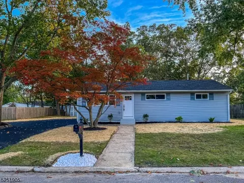 24 Clark Dr, Howell Twp, NJ 07731 photo 1