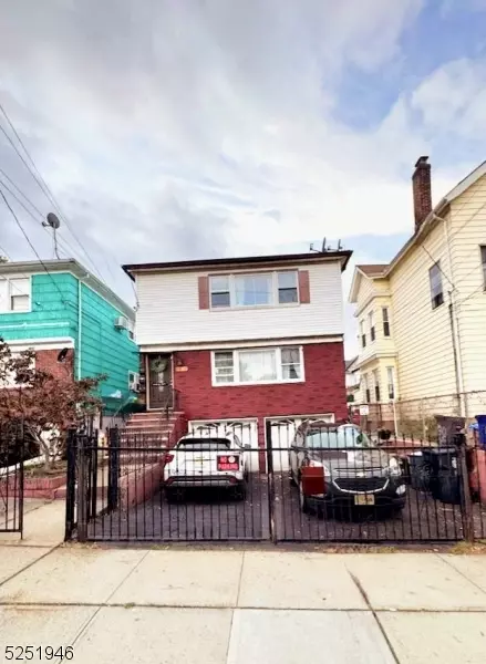 810 Parker, Newark, NJ 07104