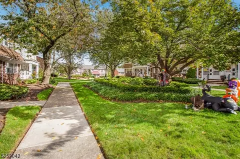 25 River Rd #B21, Nutley, NJ 07110