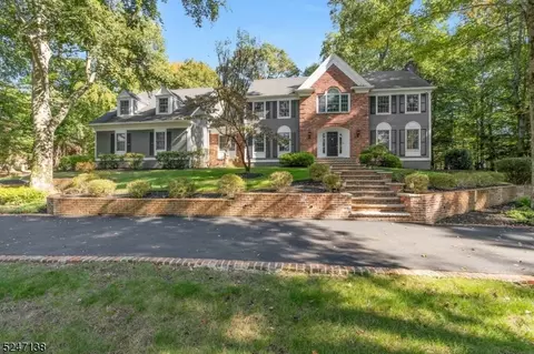 4 Nottingham Way, Warren, NJ 07059
