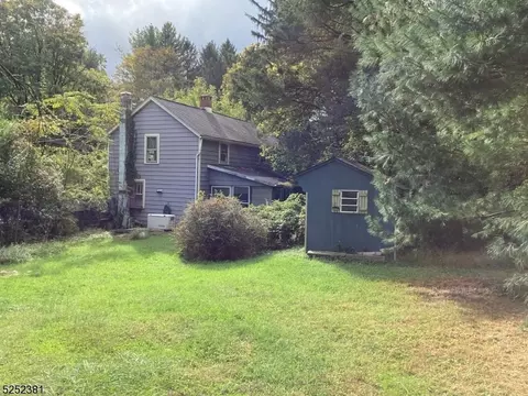 207 County Route 579, Bethlehem Twp, NJ 08804