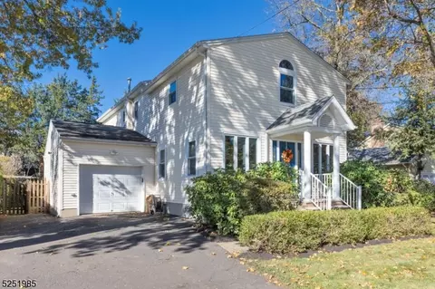 88 Duval St, Bridgewater, NJ 08807