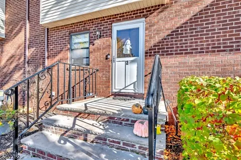 795 Eves Dr, Hillsborough, NJ 08844