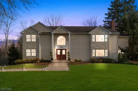 1040 Mayflower Ct, Bridgewater Twp, NJ 08836