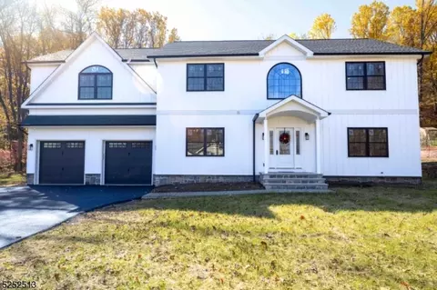 13 Mountainside Dr, Randolph, NJ 07869