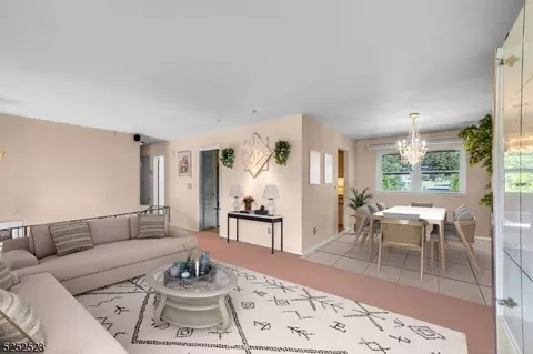 320 Arnold Ave, North Plainfield, NJ 07063