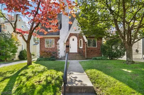 126 Greenwood Dr, Millburn, NJ 07041