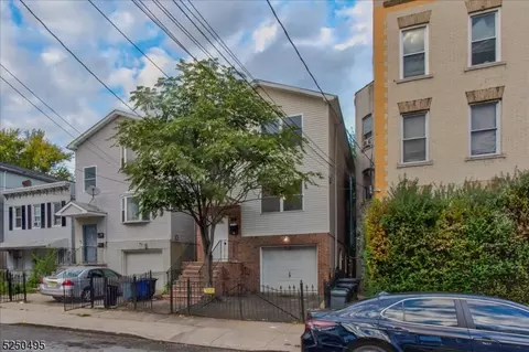 88 Orient Ave, Jersey City, NJ 07305