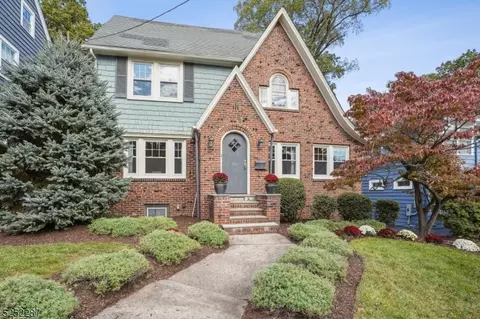 109 Buckingham Rd, Montclair, NJ 07043