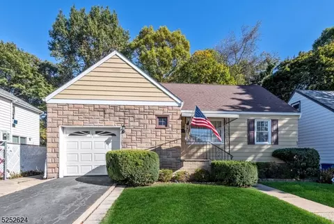 118 Orchard Pl, Maywood, NJ 07607