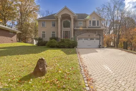 40 Old Rifle Camp Rd, Woodland Park, NJ 07424