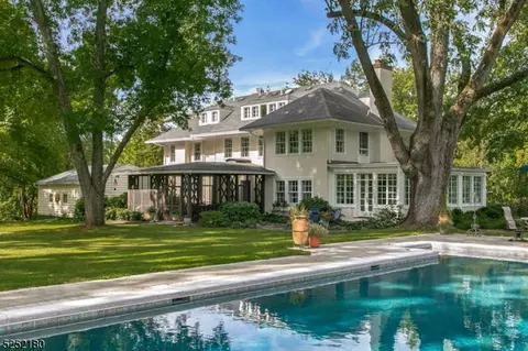 519 S Maple Ave, Basking Ridge, NJ 07920