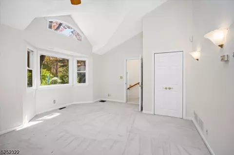 22 Drake Rd, Mendham Boro, NJ 07945 photo 18