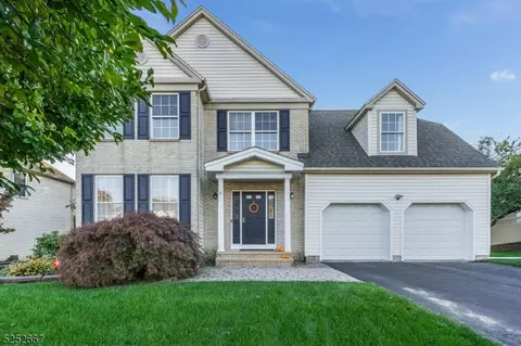 73 Buckeley Hill Dr, Phillipsburg, NJ 08865
