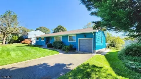 4 Happel Ct, Scotch Plains, NJ 07076