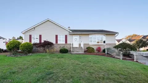 1405 Richard St, Raritan, NJ 08869