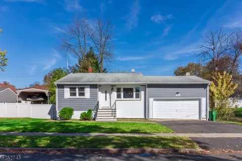 425 Dermody St, Roselle, NJ 07203
