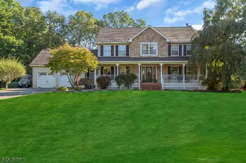 7 Mount Olive Ln, Jackson Twp, NJ 08527