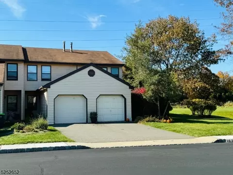 154 Locust Ct, Flemington, NJ 08822