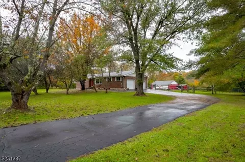 46 Rainbow Hill Rd, Flemington, NJ 08822