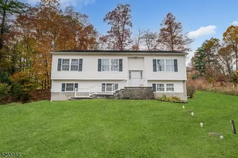 290 New Rd, Montague, NJ 07827