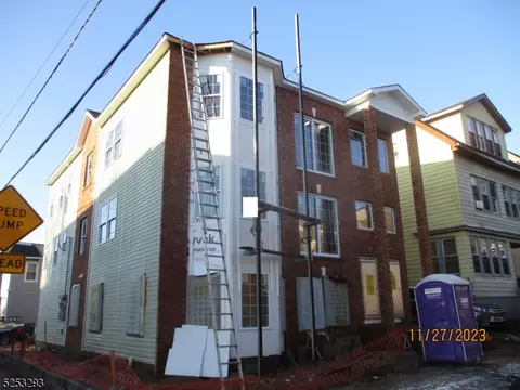 276 Renner Ave, Newark, NJ 07112