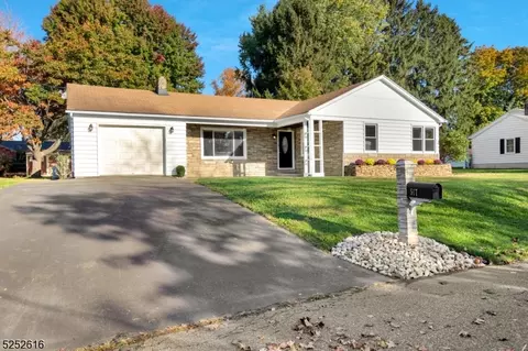 517 Guy Rd, Phillipsburg, NJ 08865