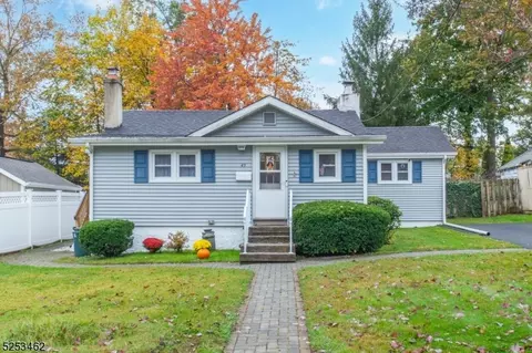 45 Iroquois Ave, Parsippany-troy Hills Twp, NJ 07034