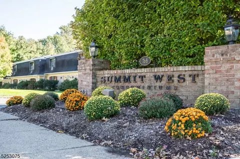 768 Springfield Ave #D3, Summit, NJ 07901