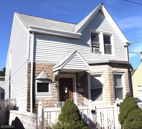 25 Totowa Ave, Paterson, NJ 07502