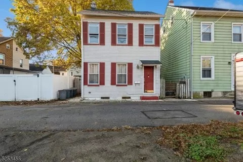 327 Spruce Aly, Phillipsburg, NJ 08865