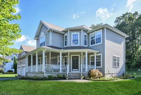 708 Skyline Dr, Jefferson, NJ 07849