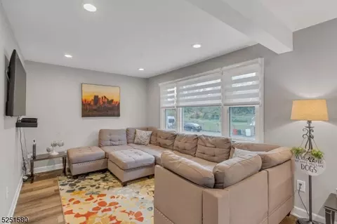26 Grand St, Wayne, NJ 07470 photo 8