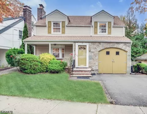 22 Sunset Dr, Millburn, NJ 07041