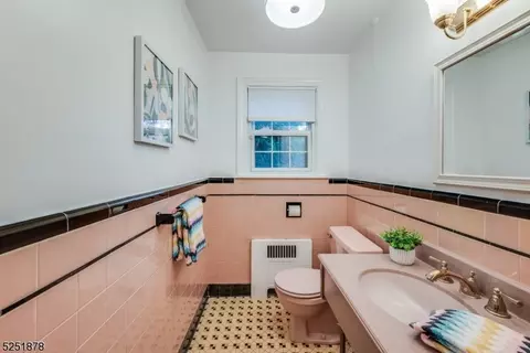 22 Sunset Dr, Millburn, NJ 07041 photo 18