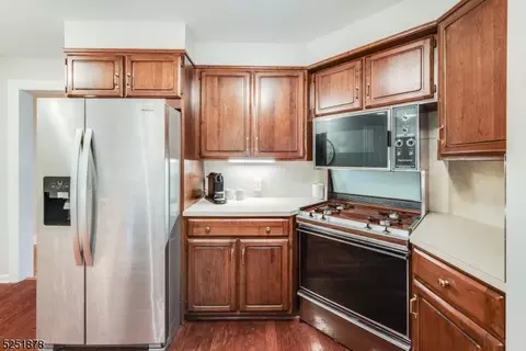 22 Sunset Dr, Millburn, NJ 07041 photo 15